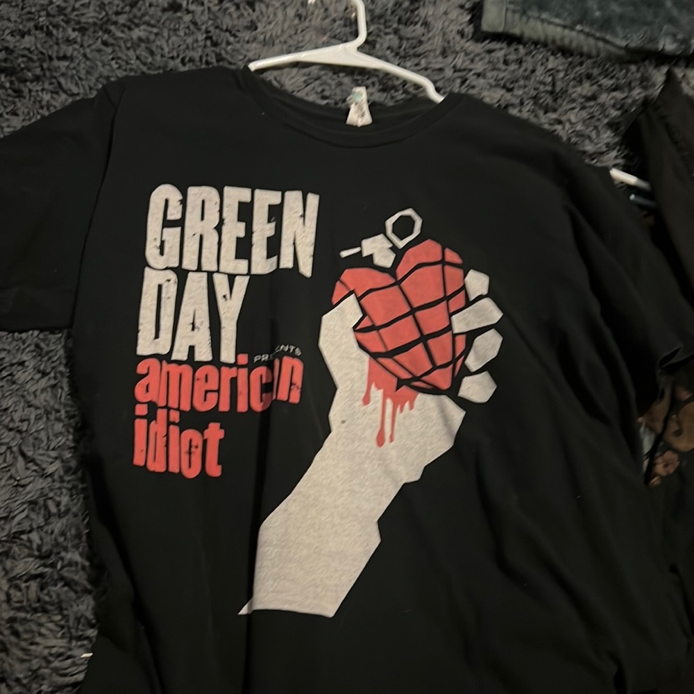 green day shirt